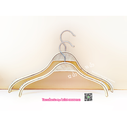 ไม้แขวนเสื้อเด็ก ทรงซาร่าไม้แท้ 12 นิ้ว ตะขอเหล็กหมุนได้ (10 โหลๆ ละ 160)