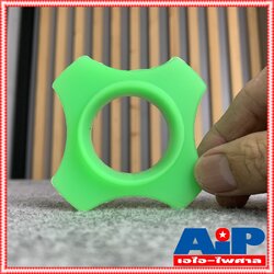 ที่รองไมค์กันกลิ้ง เหลี่ยมใหญ่ V-401 สีเขียว ที่รองไมค์ กันกลิ้ง กันกลิ้งไมค์เหลี่ยมใหญ่สีเขียว ใส่ได้ทั้ง ไมค์ลอย / ไมค์สาย