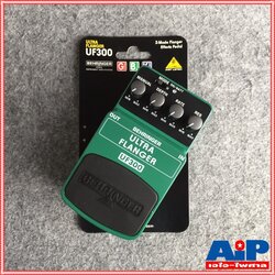 BEHRINGER UF-300 เอฟเฟคกีต้าร์ Ultra Flanger เอฟเฟ็คกีตาร์ที่ให้เสียง Flanger UF 300 UF300 +++ เอไอ-ไพศาล