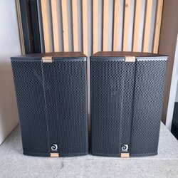 1คู่ DE ACOUSTIC PD-12 ตู้ลำโพง 12นิ้ว (คู่ละ) ตู้ลำโพง 12 นิ้ว เหมาะ สำหรับงานเสียงกลางแจ้ง สามารถวางเป็นมอนิเตอร์ได้ PD12 PD 12 เอไอ-ไพศาล