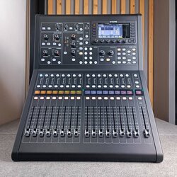 MIDAS M-32R LIVE Digital MIXER เครื่องผสมสัญญาณเสียง ดิจิตอล 40 ชาแนล +++ M32R M 32R เอไอ-ไพศาล