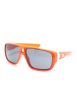 แว่นกันแดด Oakley Dispatch สี Clementine ใส่เท่ห์สุดๆค่ะ ของแท้และถูกที่สุด ส่งตรงจากUS.ค่ะ