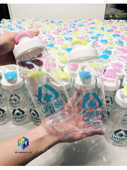 กระบอกน้ำพลาสติก