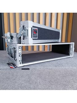 แร็ค COMPACT L 2U RACKไม้หุ้มหนังสีดำ ลึก 11นิ้ว L2U แร็คเครื่องเสียง แร็คไม้ คอมแพ็ค L-2U เอไอ-ไพศาล