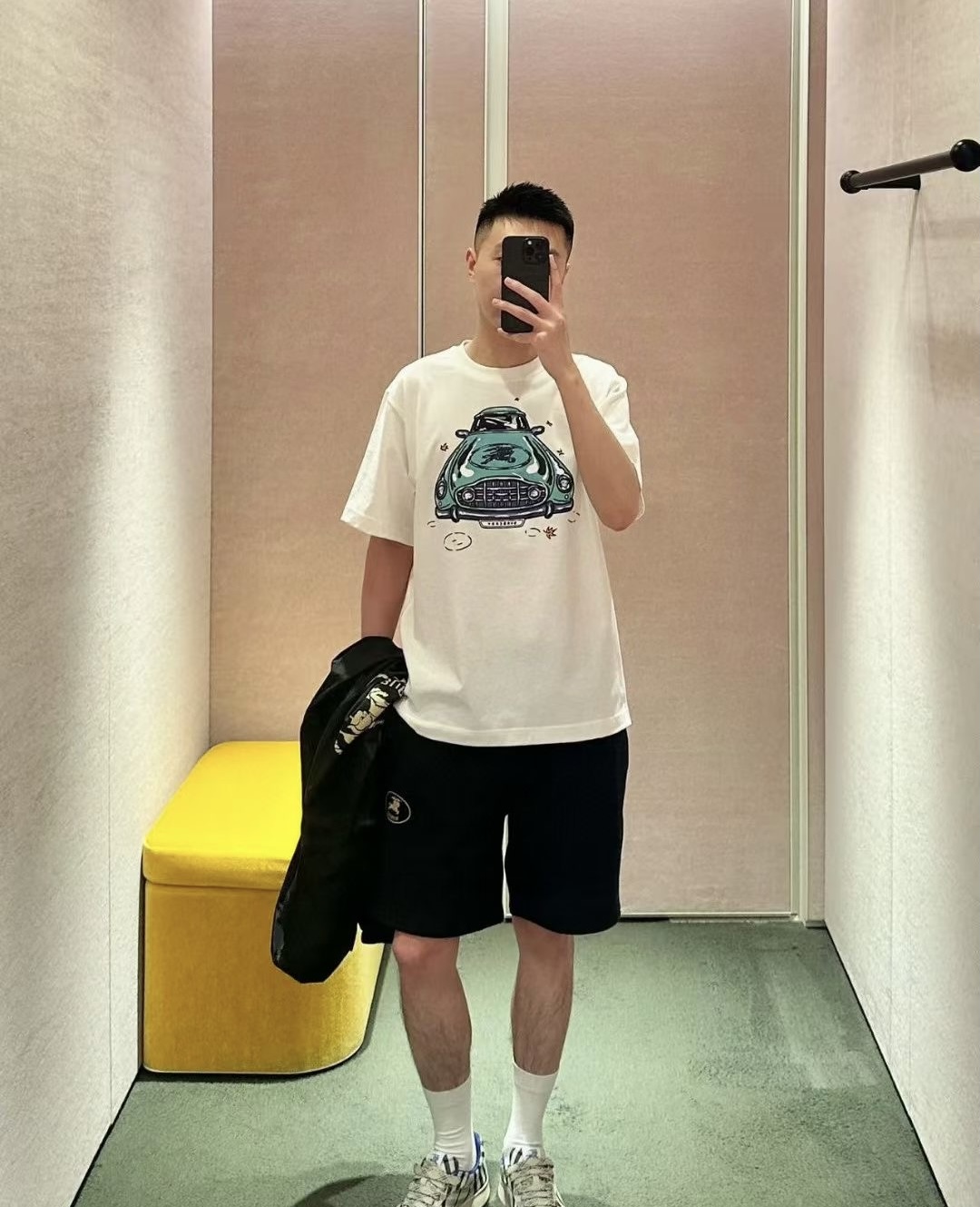 **DO** เสื้อยืด Burberry Car Cotton T-shirt มี 2 สี สินค้าใหม่ ของแท้