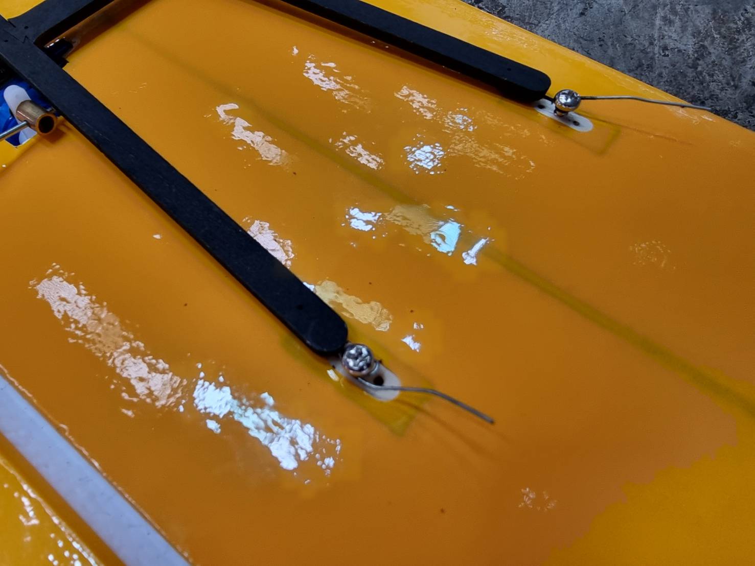 เครื่องบิน : Piper J-3 1.2M. (ไม่รวมสปินเนอร์ ใบพัด ล้อ)(สอบถามลายได้ที่ร้านค้า)