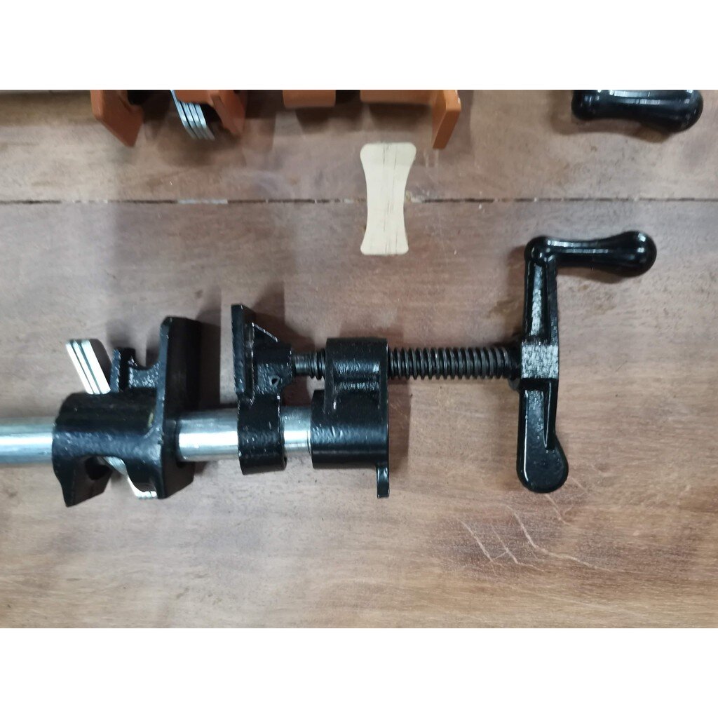 Pipe clamp แคล๊มท่อ แคล็มท่อ งานดีแข็งแรงใช้งานง่ายมาก หมุนลืนที่จับสบายมือ ไม่รวมท่อ