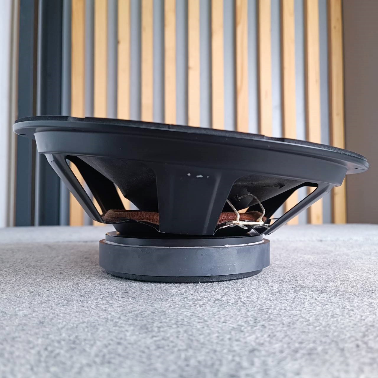 สินค้าเสียหายจากการขนส่ง KANE มรกต12B ลำโพง12นิ้ว โครงยุบ วอยซ์เบียด KA NE มรกต-12B มรกต 12B เอไอ-ไพศาล