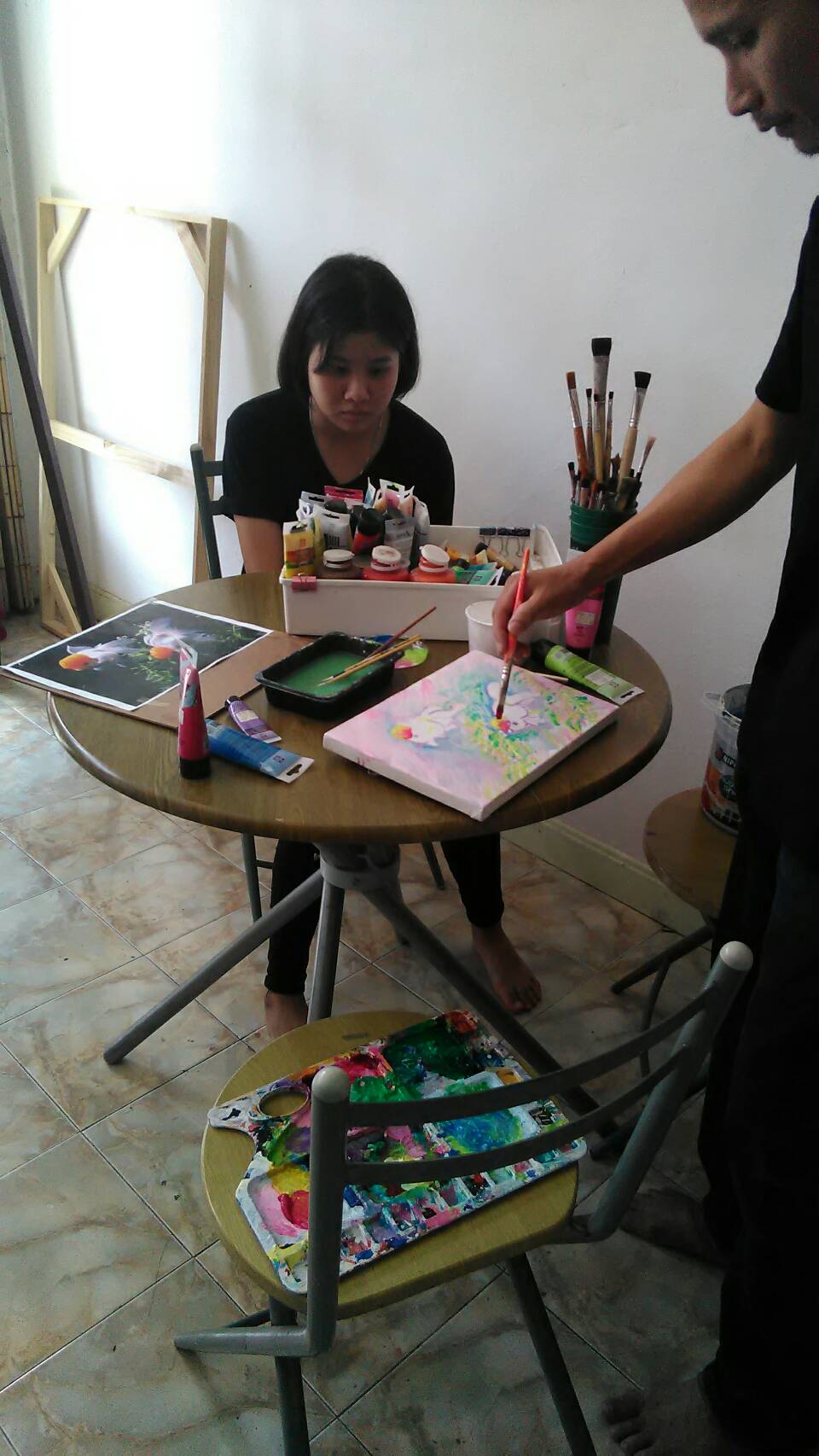 วันนี้ ทางกลุ่มนักเรียนโรงเรียนสตรียะลา ได้มาขอสัมภาษณ์เพื่อนำไปทำโครงงาน เกี่ยวกับคนทำงานศิลปะในภาคใต้ และได้มีการสาธิตวาดภาพเพื่อมอบให้กับกลุ่มนักเรียน