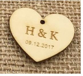 Tag ไม้ ป้ายแท็กของชำร่วยแต่งงาน แบบพิเศษ ทำด้วยไม้ รูปหัวใจ สลักชื่อ คู่บ่าวสาว tag หัวใจ แบบพรีเมี่ยม 659765