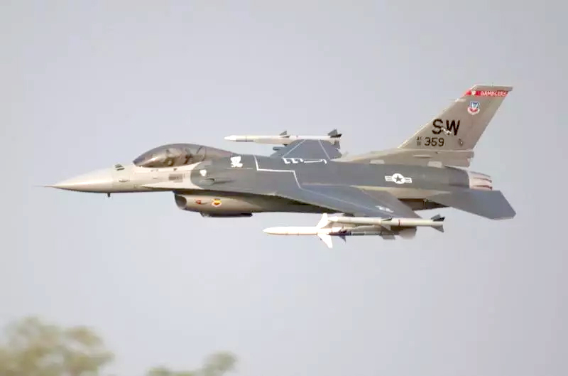 เครื่องบินโฟม ตัวลำ+ชุดไฟ Jet F-16 Ducted Fan 12-blade 90mm (ไม่รวมลูกระเบิด)(ไม่รวมวิทยุ รีซีฟ แบต)