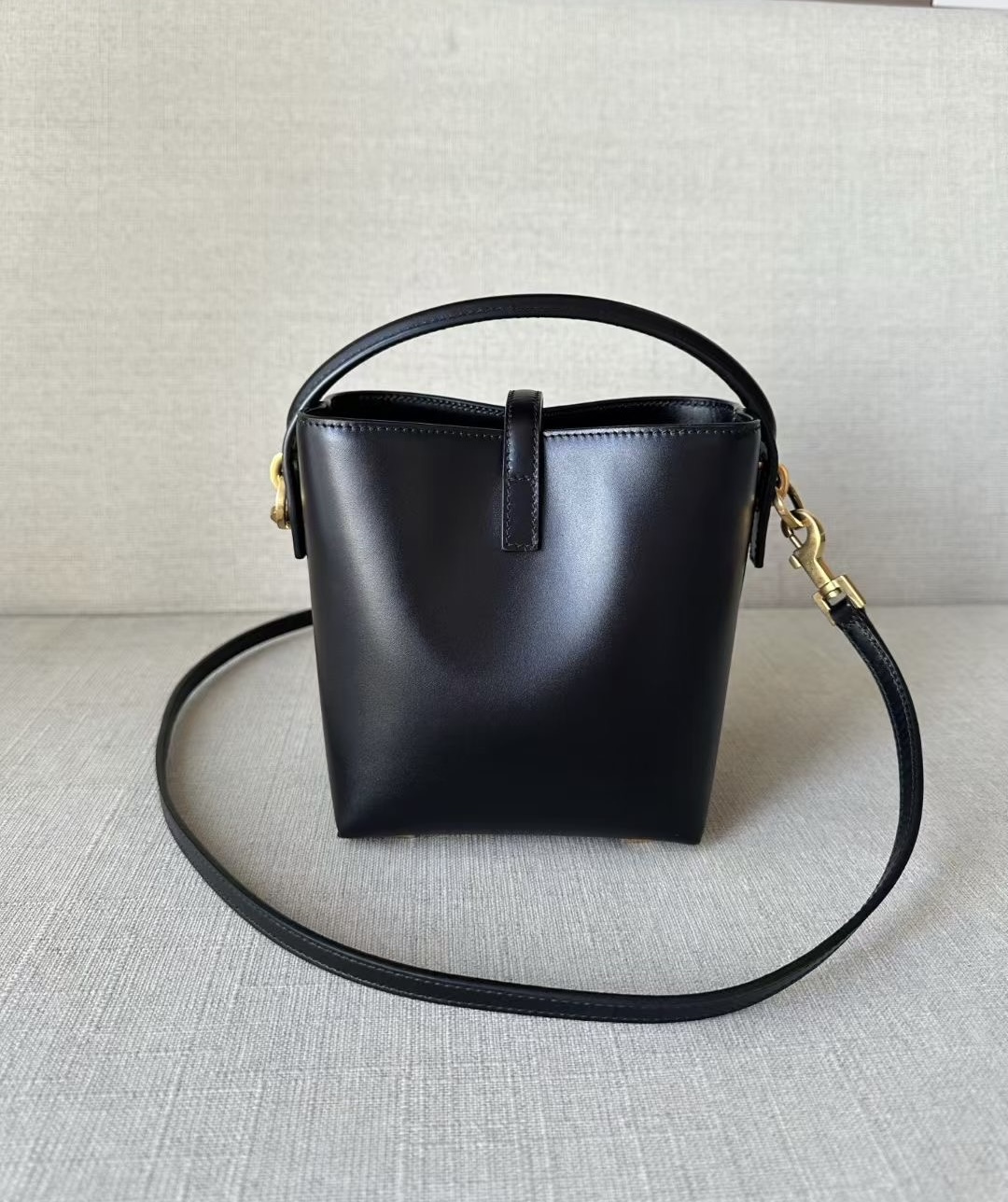 **do** กระเป๋าหนังแท้ YSL LE 37 MINI IN SHINY LEATHER มีสายยาวเสริม สินค้าใหม่ ของแท้