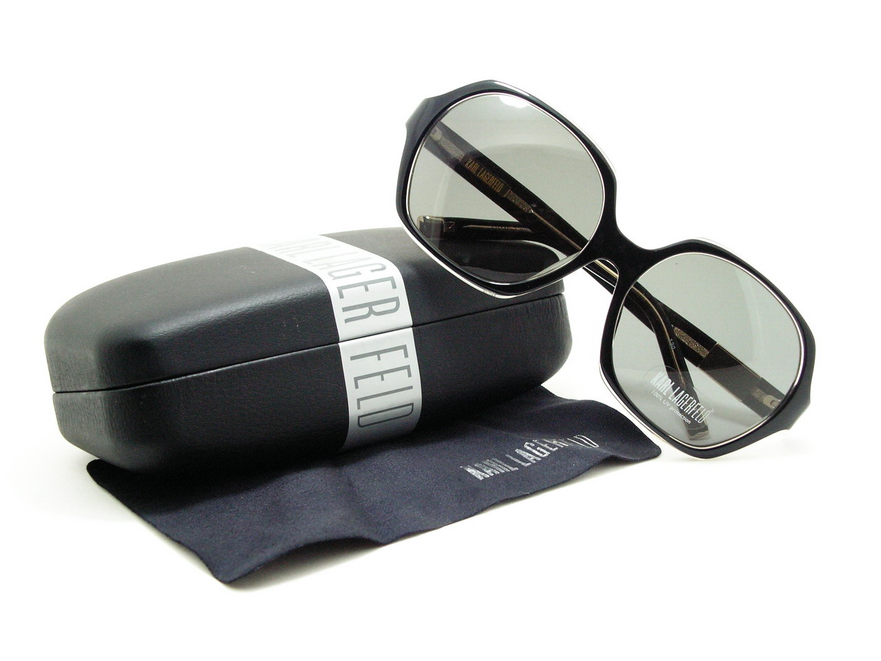 หมดแล้วค่ะ+++แว่นกันแดด Karl Lagerfeld !!!สวยเก๋สุดๆไปเลยค่ะ ของแท้100%และถูกสุดๆ ส่งตรงจากUS.ค่ะ