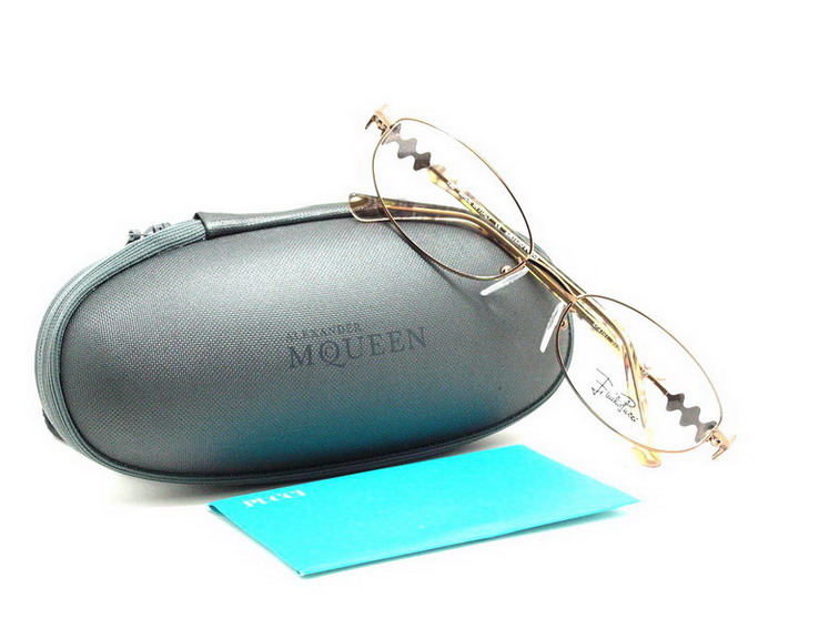 หมดแล้วค่ะ+++กรอบแว่นสายตา Emilio Pucci !!!ทรงสุดฮิตเลยค่ะ ของแท้และถูกที่สุด ส่งตรงจากUS.ค่ะ