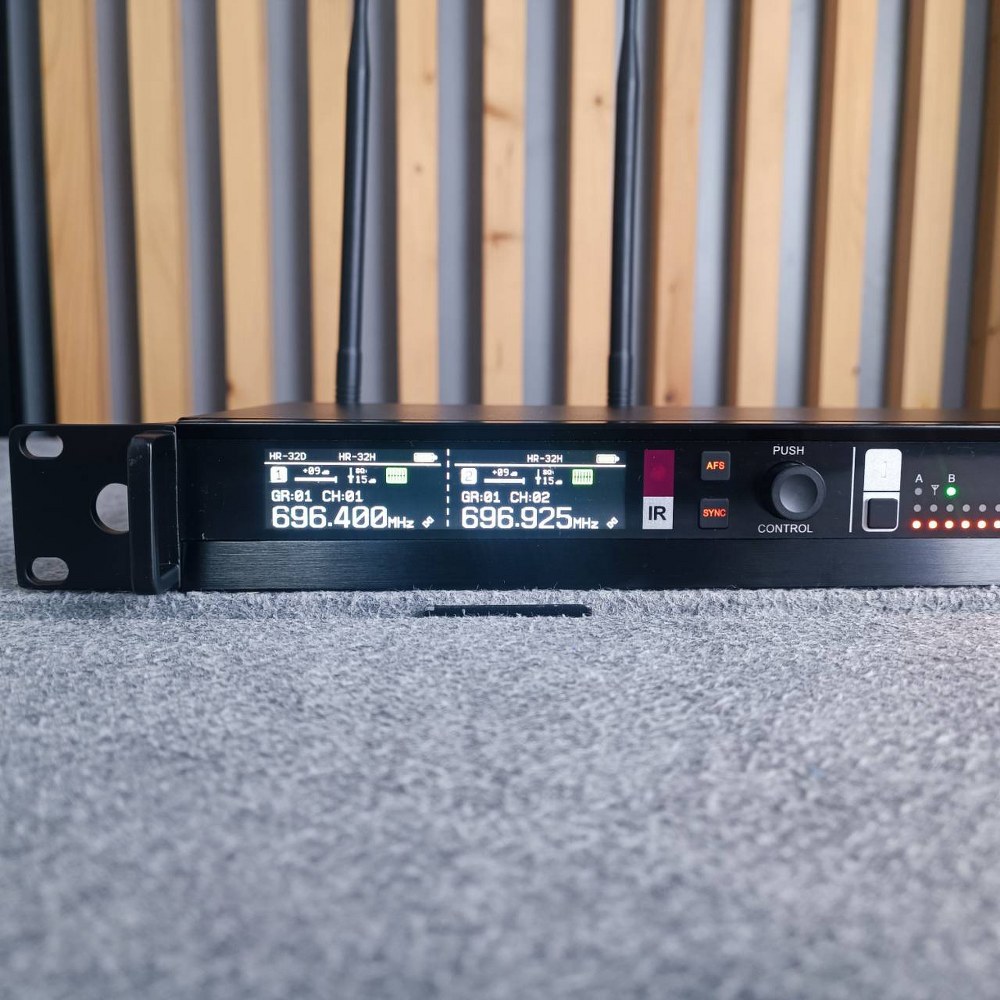 Relacart HR-32 ไมค์ลอยคู่ ไมค์ไร้สายคู่ ความถี่ UHF ไมโครโฟน ไมค์ไร้สาย ไมค์ลอย มือถือคู่ รีลาคาร์ท HR 32 HR32 เอไอ-ไพศาล