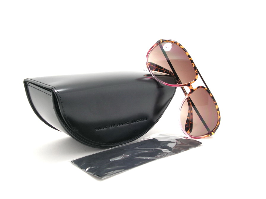 แว่นกันแดด Marc Jacobs ไฮโซมากมายค่ะ ของแท้100%และถูกสุดๆ ส่งตรงจากUS.ค่ะ