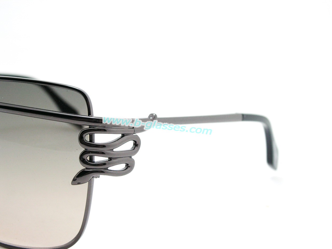 หมดแล้วค่ะ+++แว่นกันแดด Roberto Cavalli ไฮโซมากมายค่ะ ของแท้100%และถูกสุดๆ ส่งตรงจากUS.ค่ะ