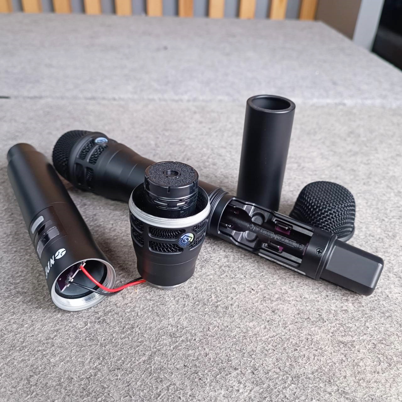 NPE UW-999 ไมค์ลอยคู่ แถมกระเป๋า ไมโครโฟนไร้สาย ถือคู่ UW 999 เอ็นพีอี Wirless Microphone UW999 เอไอ-ไพศาล