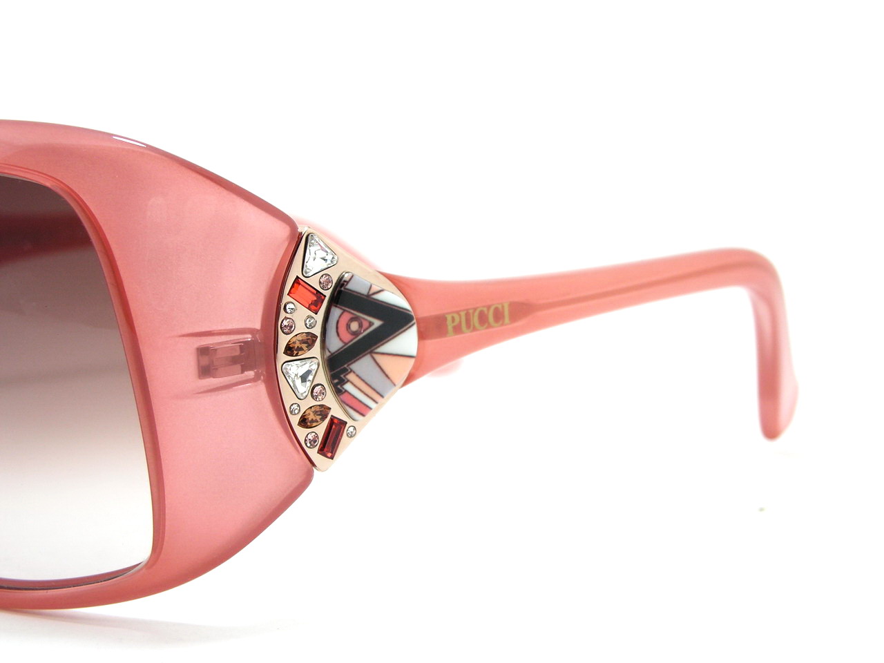 แว่นกันแดด Emilio Pucci ไฮโซมากมายค่ะแบรนด์นี้ ของแท้100%และถูกสุดๆ ส่งตรงจากUS.ค่ะ