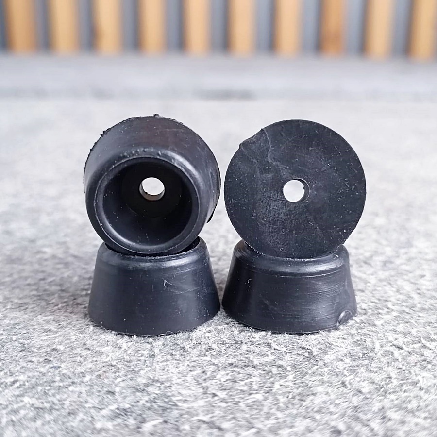 แพ็ค4อัน ยางรองแท่น1นิ้ว ยางรอง ยางกันกระแทก ยางรอง1นิ้ว ยางรองตู้ลำโพง ลูกยาง 1นิ้ว เอไอ-ไพศาล