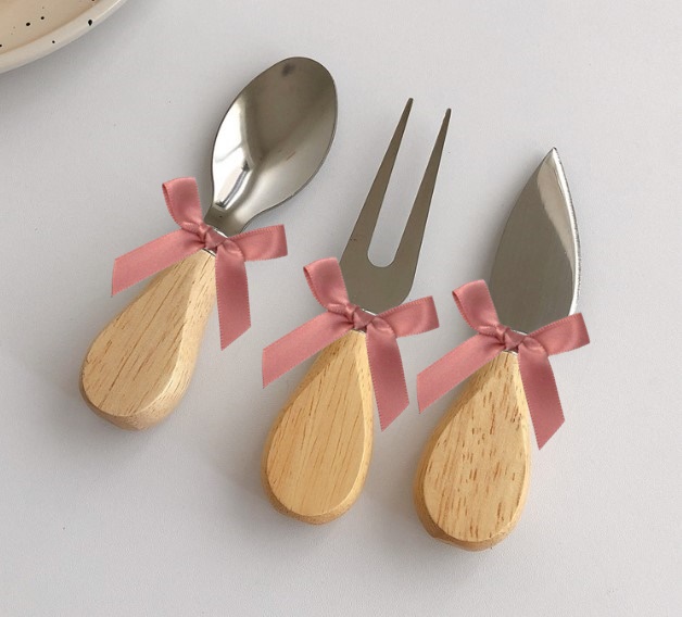 Set ของขวัญ ของชำร่วย ช้อน ส้อม มีดปาดเนย แบบมินิ ช้อน ส้อม ด้ามไม้ สไตล์ มินิมอล ของชำร่วยงานแต่งงาน 720603