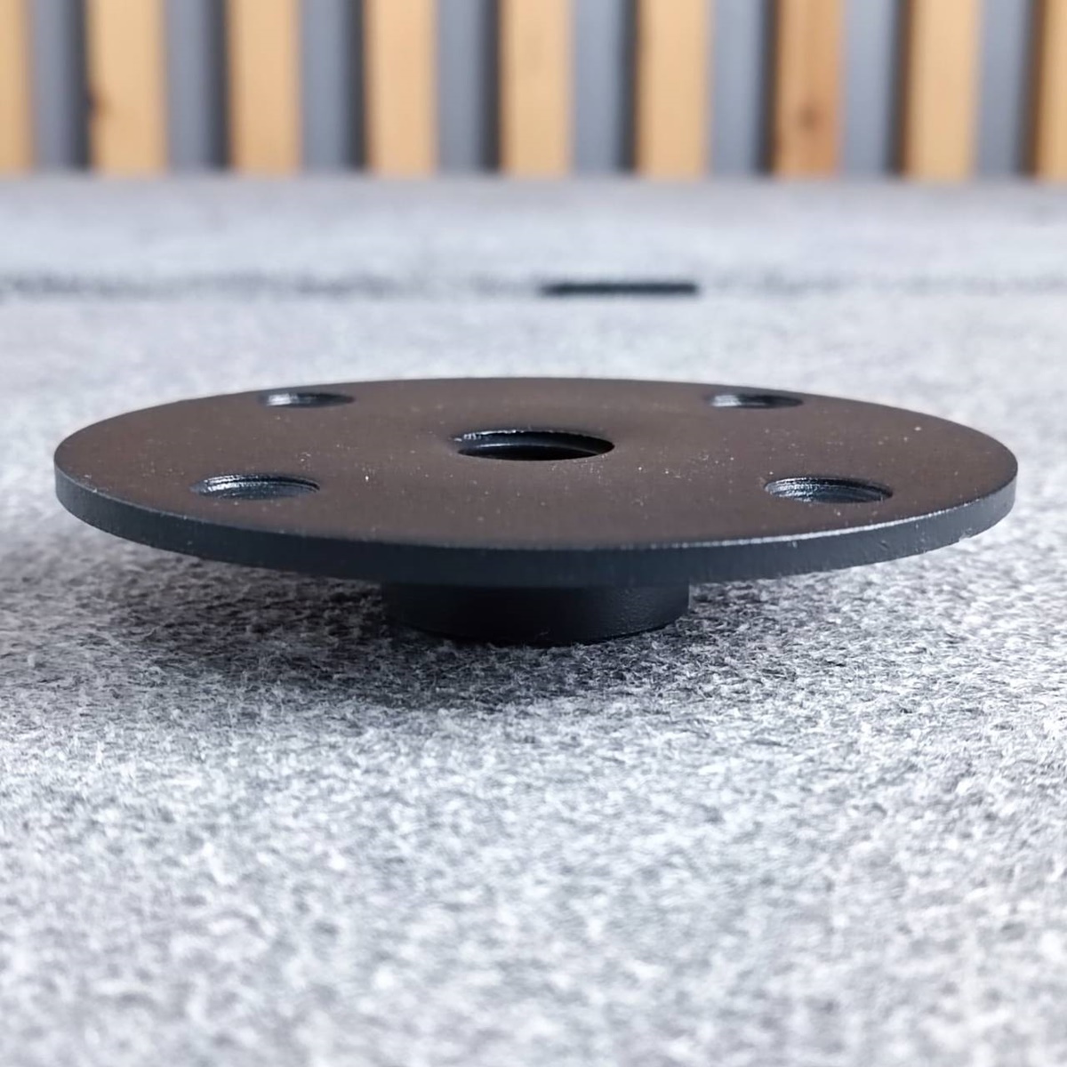 แป้นสวมขาตั้งลำโพง JH-7276 แบบเกลียว M-20 แบบเรียบ แป้นสวมขาตั้งลำโพง แป้นสวมขาตั้งตู้ แป้นขาตั้งตู้ JH7276 เอไอ-ไพศาล