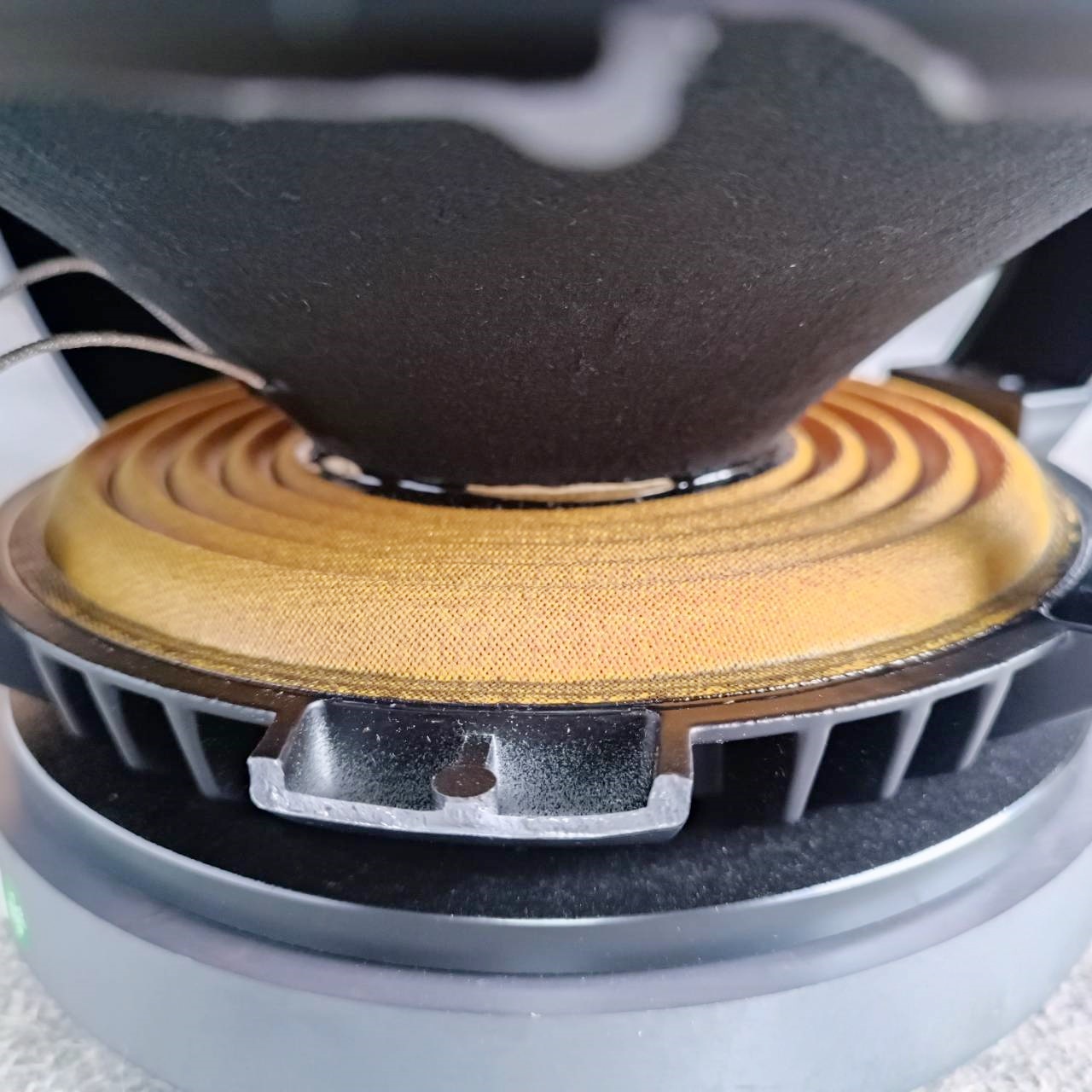 สินค้าเสียหายจากการขนส่ง CONNEX LR-12 ลำโพง12นิ้ว (โครงแตก) คอนเน็ค ดอกลำโพงกลางแจ้ง โครงหล่อเหล็ก ดอกลำโพงเสียงกลาง รองรับกำลังขับ 600 วัตต์ LR 12 LR12 เอไอ-ไพศาล