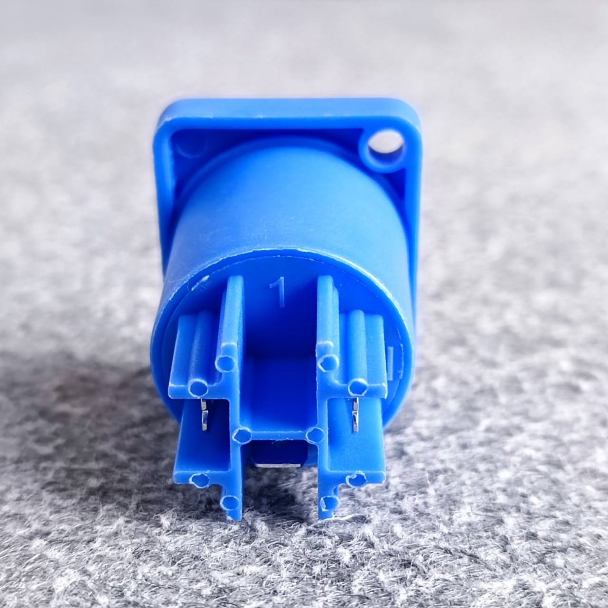 เพาเวอร์ครอนสีฟ้า ACตัวเมีย POWERCON ปลั๊กไฟตัวเมีย เพาเวอร์คอนเนคเตอร์ หัวเพาเวอร์คอน เอไอ-ไพศาล