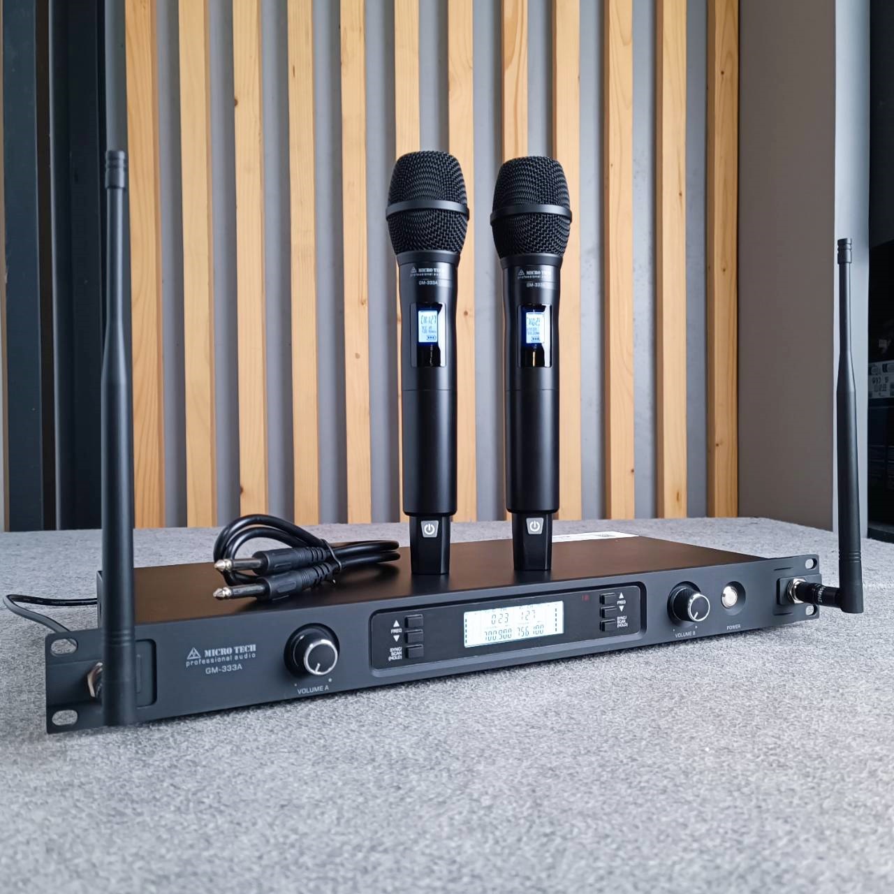 MICROTECH GM-333A ไมค์ลอยคู่ UHF ไมโครโฟนแบบ ไร้สาย ไมโคร เทค GM 333A GM333A เอไอ-ไพศาล