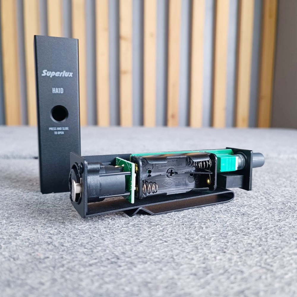 SUPERLUX HA-1D in-ear monitor amplifier เครื่องขยายเสียงสำหรับหูฟังมอนิเตอร์ เครื่องช่วยฟัง หูฟังMonitor เครื่องเสียบหูฟัง HA 1D ซุปเปอร์ลักซ์ HA1D เอไอ-ไพศาล
