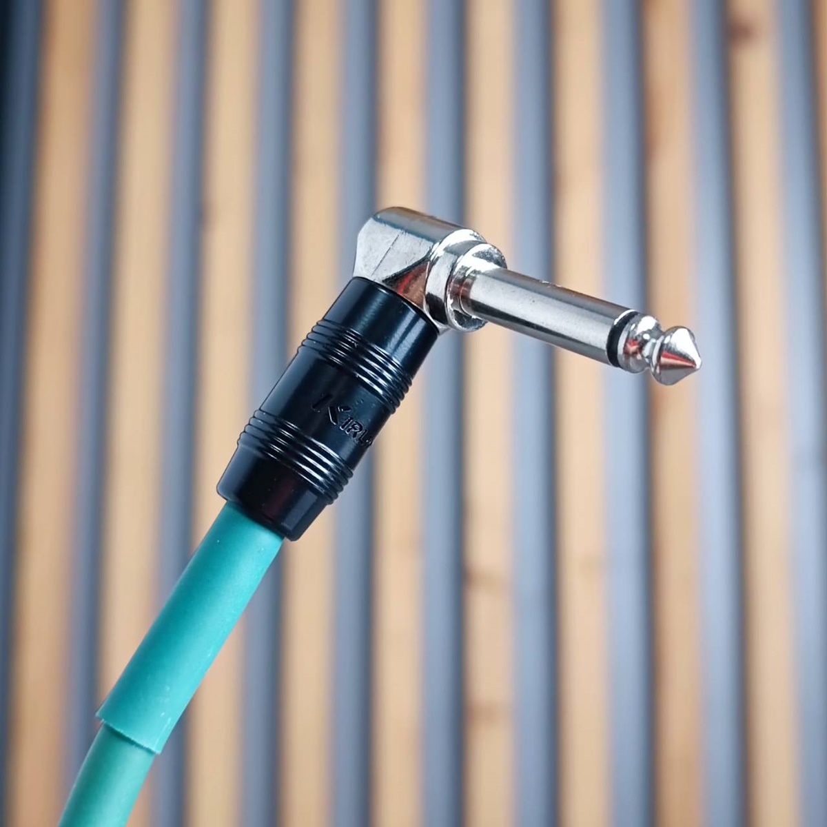 KIRLIN IPC-203B สีเขียว ยาว20เซน สายพ่วงเอฟเฟคกีต้าร์ สายต่อเอฟเฟคกีตาร์ หัวงอ/หัวงอ 20awg สายสัญญาณกีต้าร์ เอไอ-ไพศาล