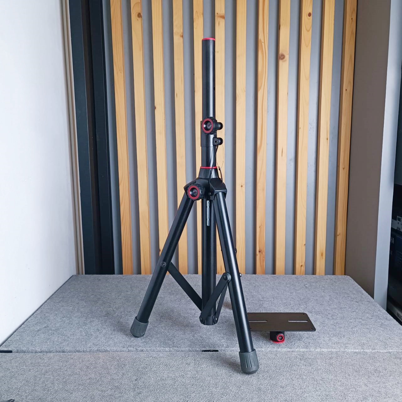 COMPACT SPB-2025 ขาตั้งลำโพง คอมแพ็ค ขาตั้งลำโพง SPB 2025 SPB2025 ขาตั้งตู้ลำโพง ขาลำโพง com pact เอไอ-ไพศาล