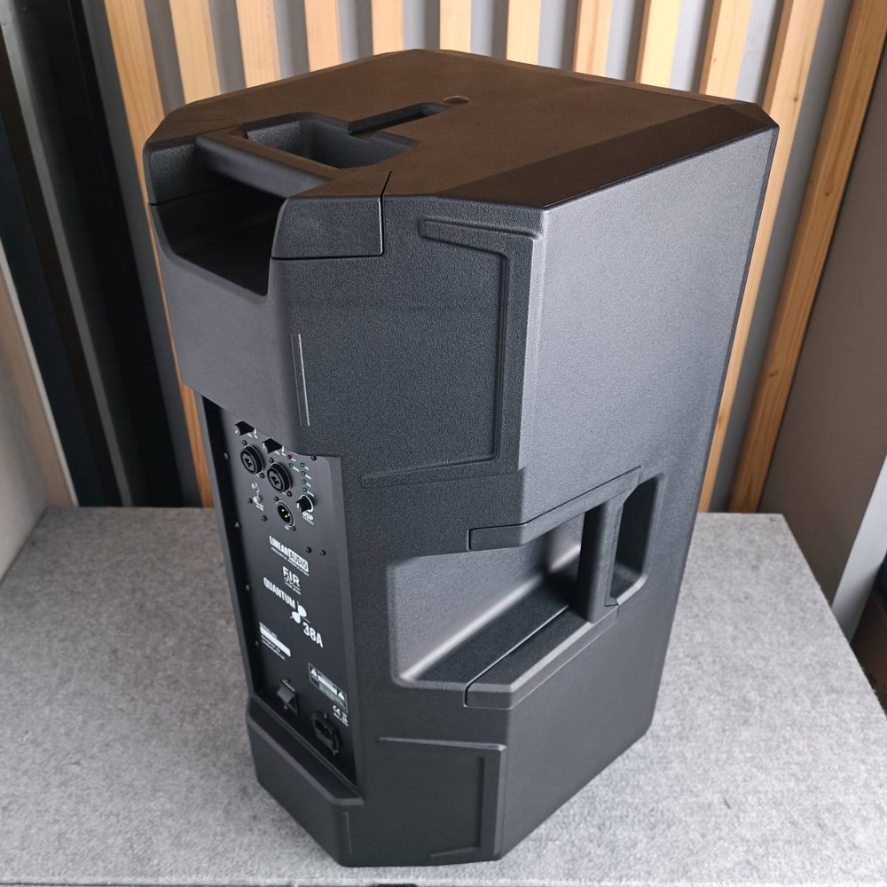 ลดล้างสต็อค LINEAR AUDIO QUANTUM-38A แถมถุงคลุมตู้ ตู้ลำโพง ACTIVE 15นิ้ว ลำโพงแอคทีฟ ลำโพง เสียงกลาง ลำโพงมีเเอมป์ในตัว ผู้นำเข้าเดียวกับ MARANI QUANTUM 38A QUANTUM38A เอไอ-ไพศาล