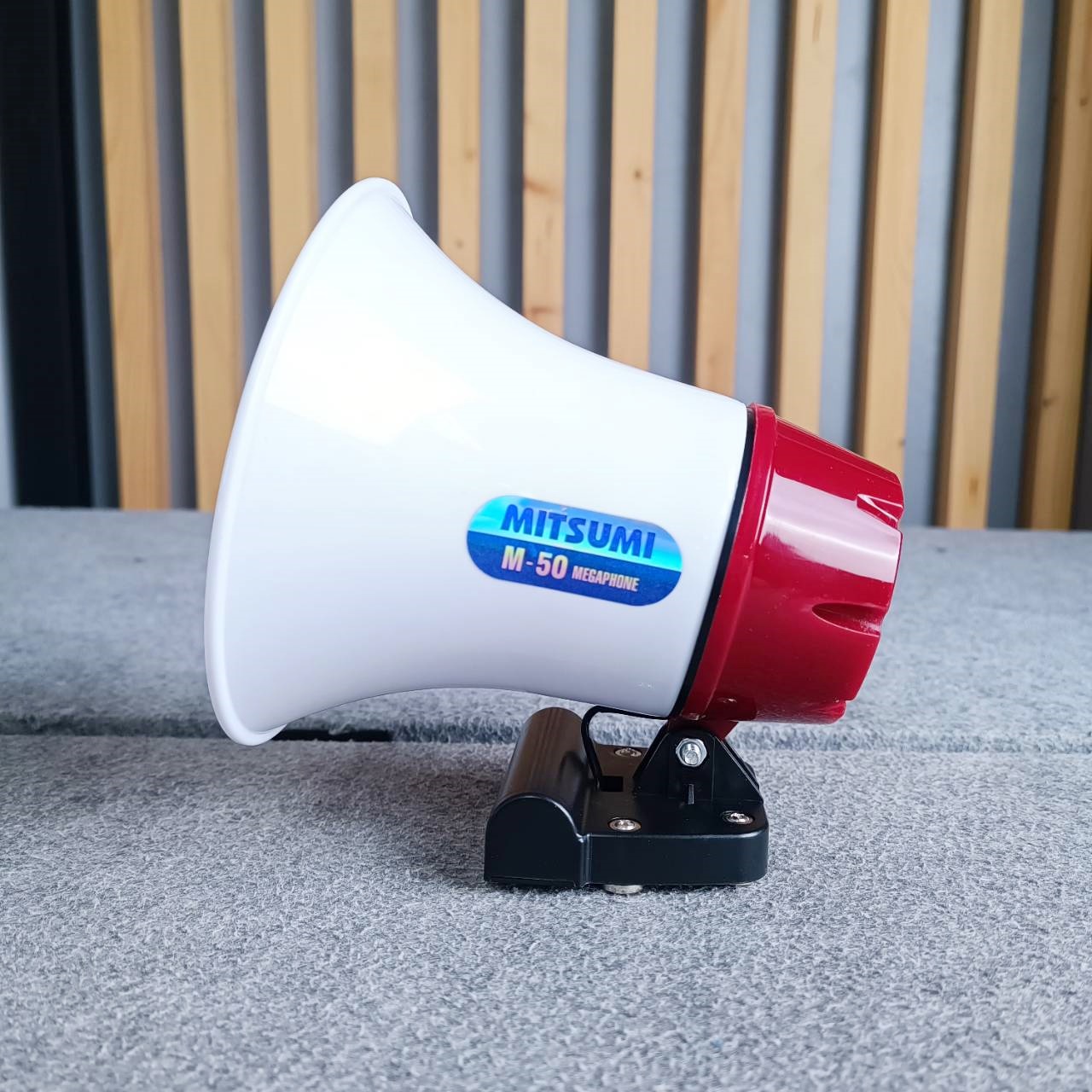 (พร้อมใช้ ไม่ต้องต่อแอมป์) MITSUMI M-50 โทรโข่งชาร์จได้ ฐานแม่เหล็ก โทรโข่งฮอร์น รุ่นใหม่ออกมาแทน M55 ขายึดแบบแม่เหล็ก ยึดติดทุกพื้นที่เหล็ก มิตซูมิ M 50 M50 เอไอ-ไพศาล