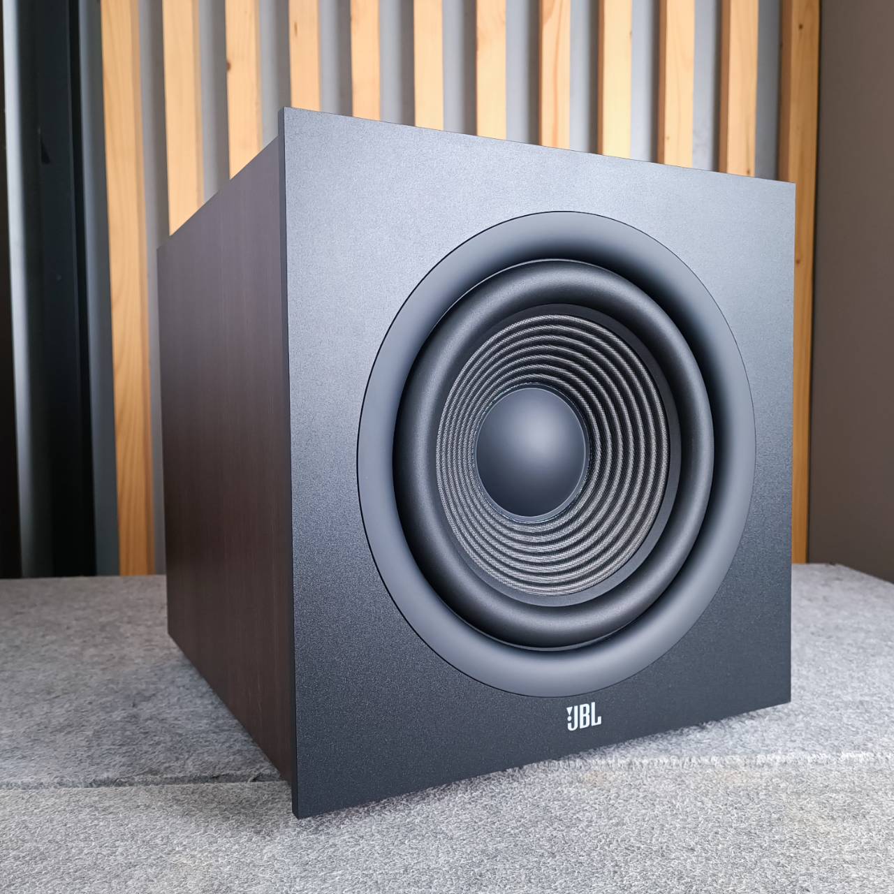 JBL JBL200PBLKAS ซับ10นิ้ว Stage 200P ซับวูฟเฟอร์พาวเวอร์ 10 นิ้ว ลำโพงซับ ซับเบส Stage-200P Stage200P เอไอ- ไพศาล