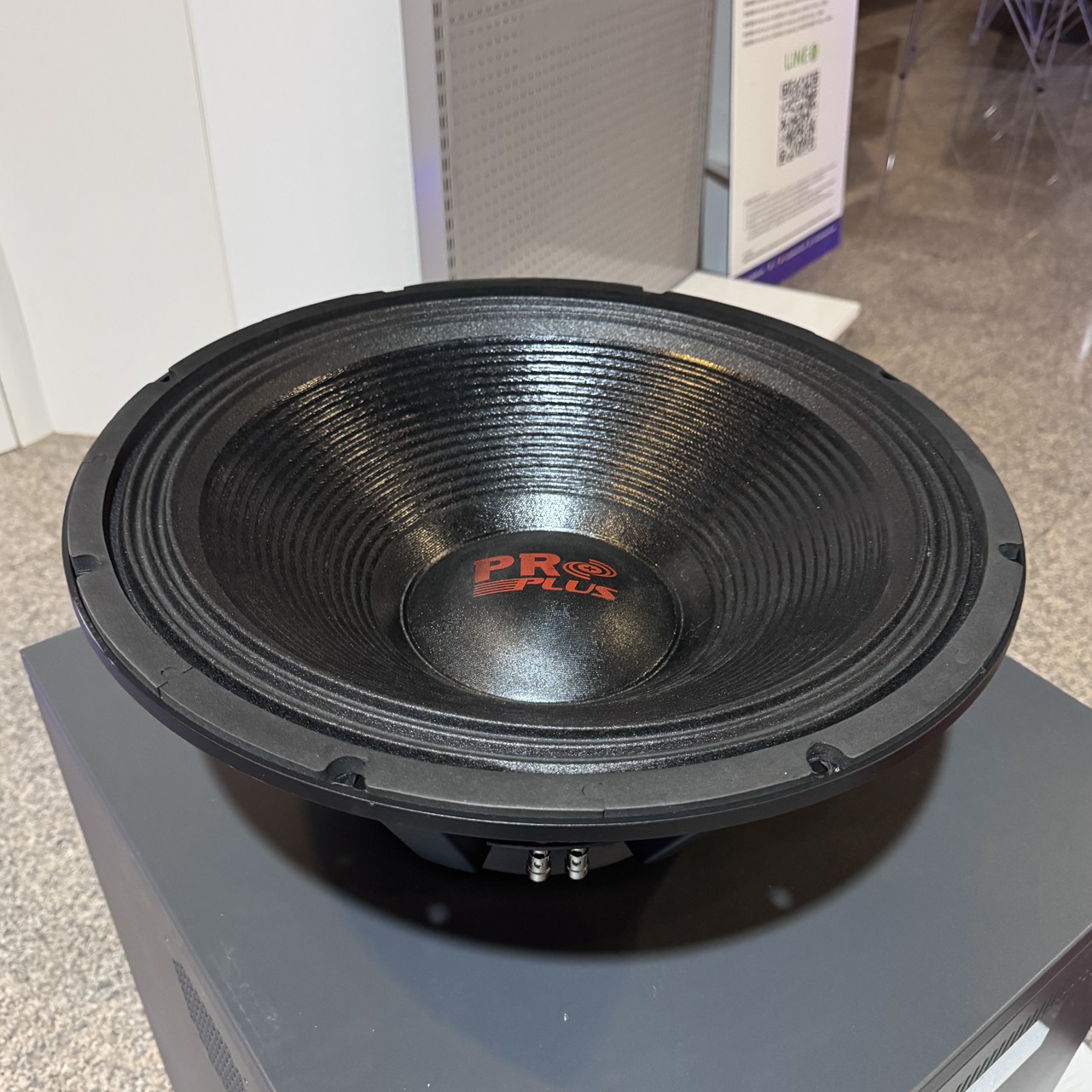 สินค้าเสียหายจากการขนส่ง วอยซ์เบียด PROPLUS AN-581 ลำโพง18นิ้ว โครงหล่อ 5/12/68