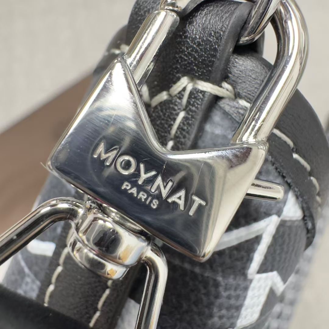 กระเป๋าแคนวาส Moynat Hobo Bag the House’s signature monogram canvas สินค้าใหม่ ของแท้