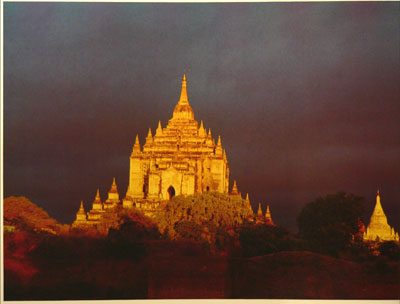 MYANMAR THE GOLDEN LAND 013514
