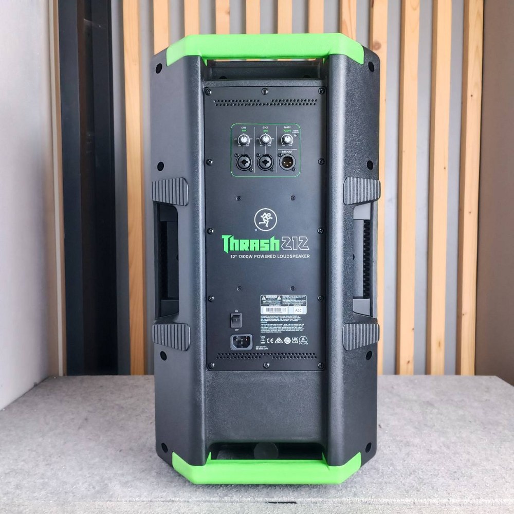MACKIE THRASH-212 active speaker THRASH 212 THRASH212 ลำโพง 2 ทาง แอมป์ในตัว 1300 วัตต์ 12 นิ้ว เอไอ-ไพศาล