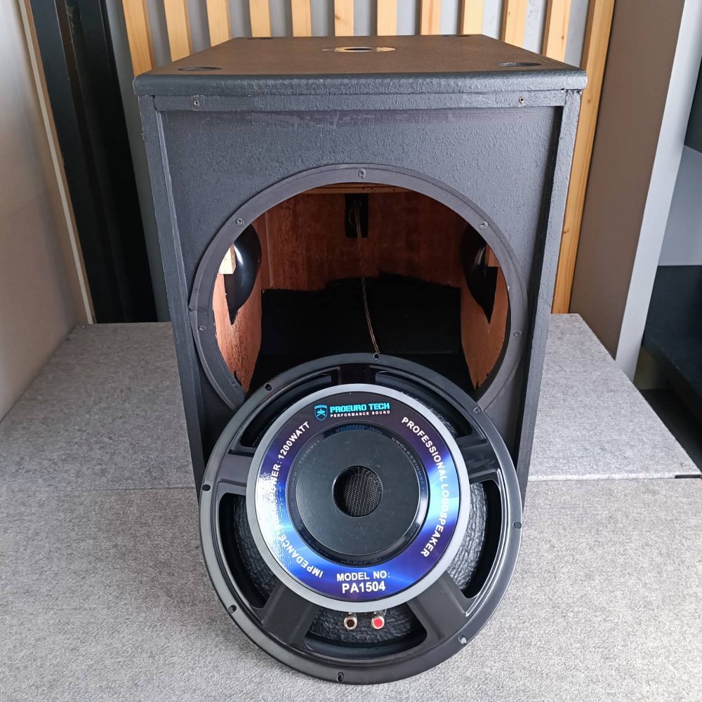 PROEUROTECH SUB-15 (PA-1504) ตู้ลำโพงซับ15" PA 1504 PA1504 ลำโพงซับวูฟเฟอร์พาสซีฟ ขนาด 15 นิ้ว รองรับกำลังขับสูงสุด 1200 วัตต์ PROEURO TECH SUB 15 SUB15 เอไอ-ไพศาล
