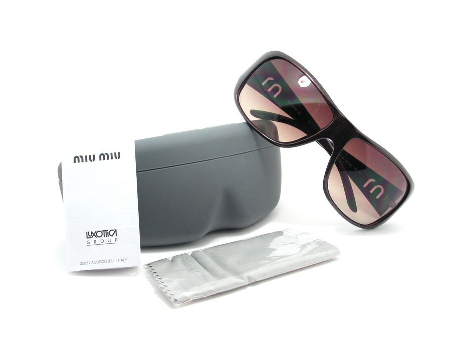 แว่นกันแดด MIU MIU สวยและเก๋มากมากค่ะ ของแท้100%และถูกสุดๆ ส่งตรงจากUS.ค่ะ