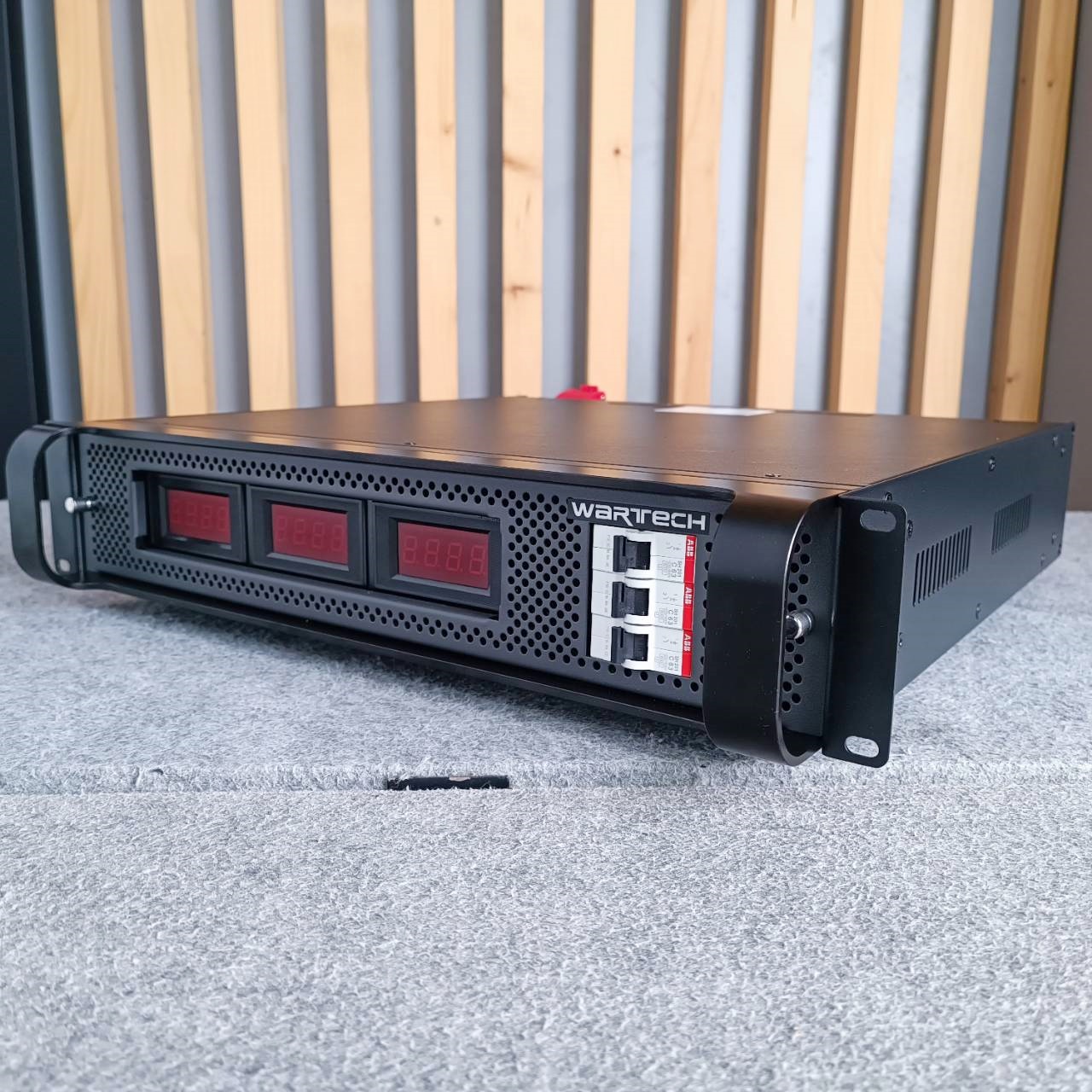WARTECH LOAD CYBER เมนปลั๊กคอนโทรล LOAD CENTER Main Plug Control 32A 3P เอไอ-ไพศาล