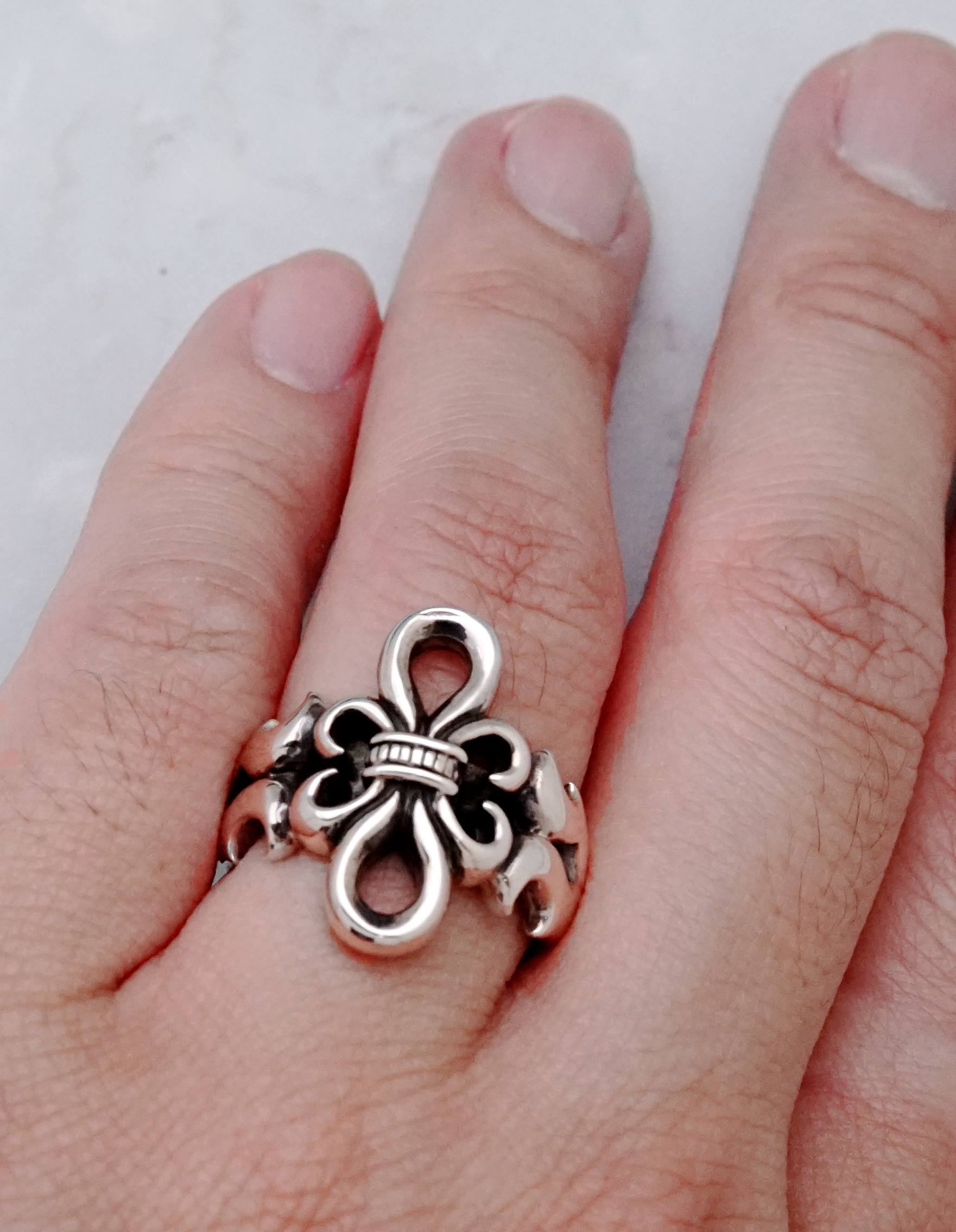 แหวนเงินแท้สไตล์วินเทจ ไซด์59 Vintage Silver Ring Size: 59