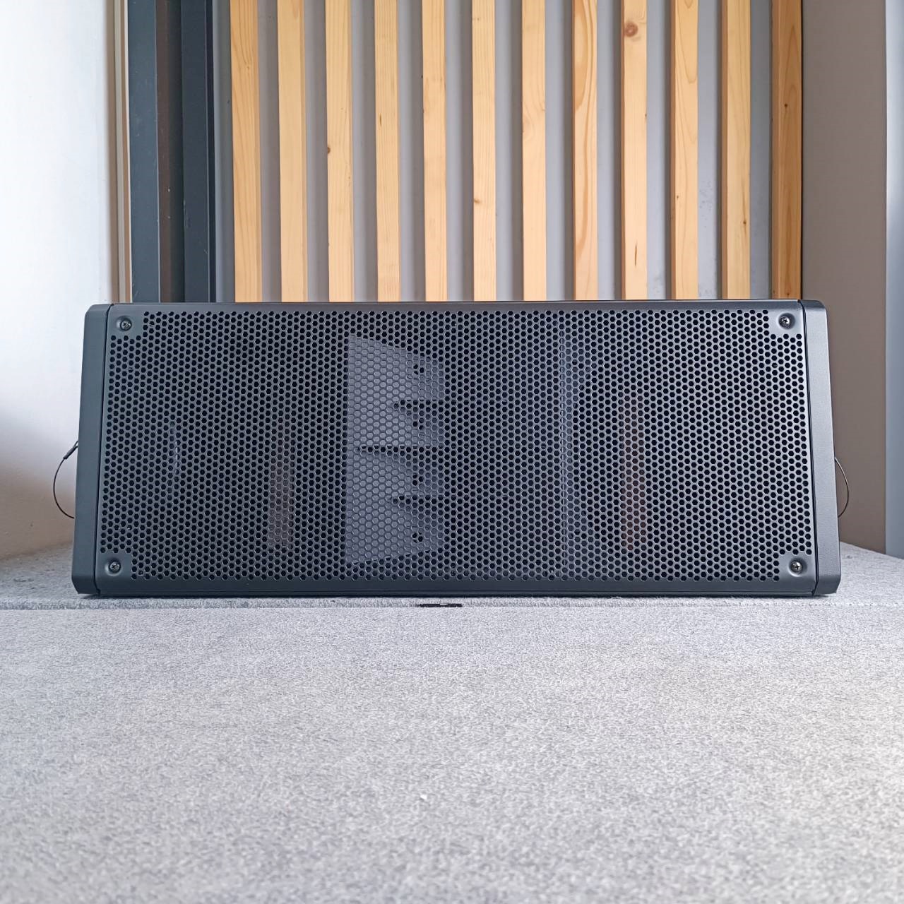 KANE ตู้เปล่าพลาสติก LINE ARRAY 10นิ้ว เฉพาะตู้ KA NE ตู้เปล่า พร้อมปากแหลม Line array ตู้แขวน คาเนะ เอไอ-ไพศาล