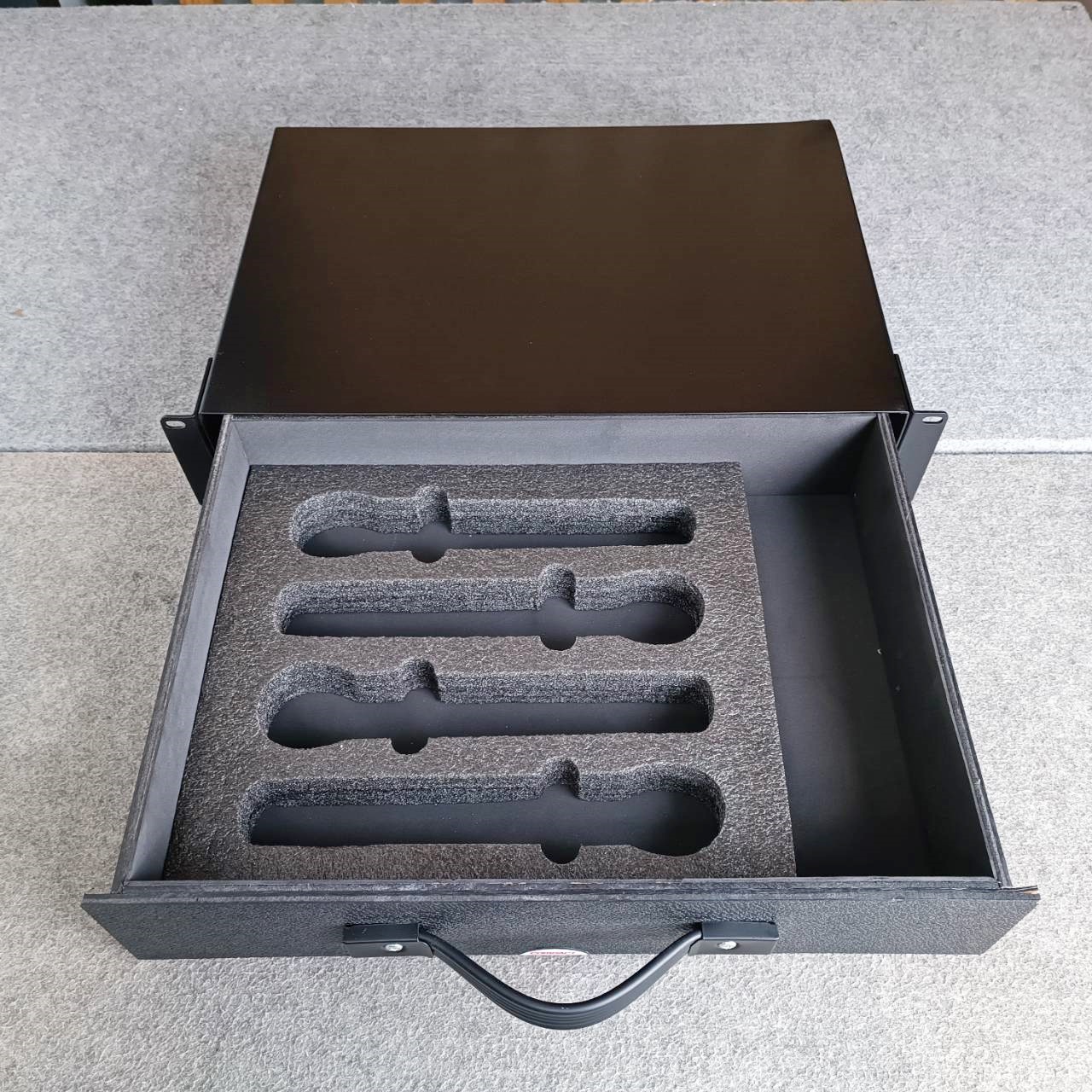 COMPACT DR212 ลิ้นชักRACK 2U 12นิ้ว+โฟม (มุมยุบ+รอยถลอก) RACK สำหรับเก็บไมค์หรืออุปกรณ์ต่างๆ ลิ้นชักRACK DR 212 เอไอ-ไพศาล