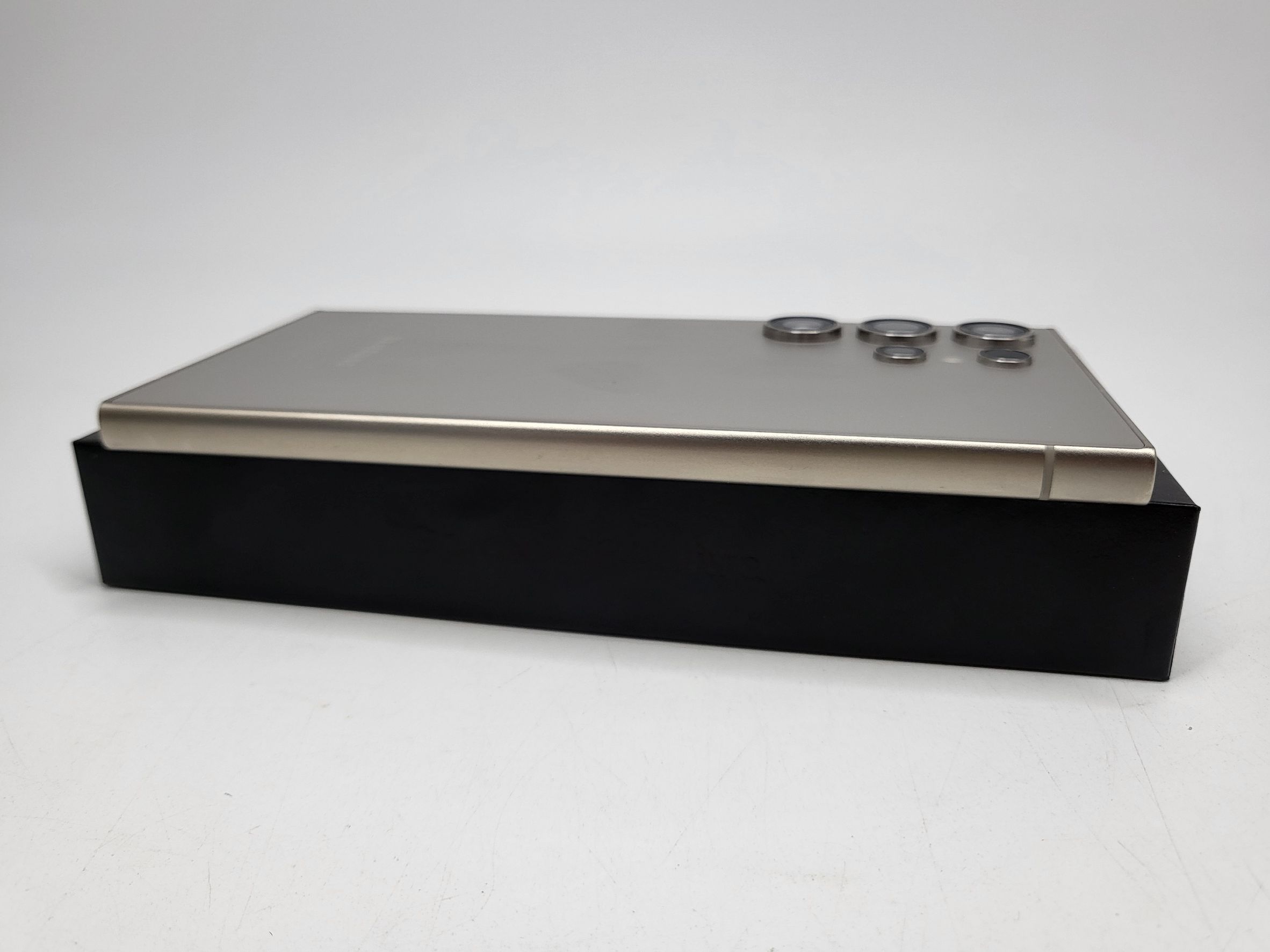 Samsung Galaxy S24 Ultra 12/512GB Titanium Gray (5G) สภาพดี ครบกล่อง ราคาสุดคุ้ม