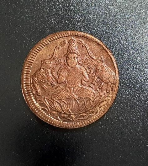 เหรียญพระแม่ลักษมี ยันต์ศรีจักรกา วัดแขก บล็อกอินเดีย เก่าสวย ปี 2540 ทองแดงสวย