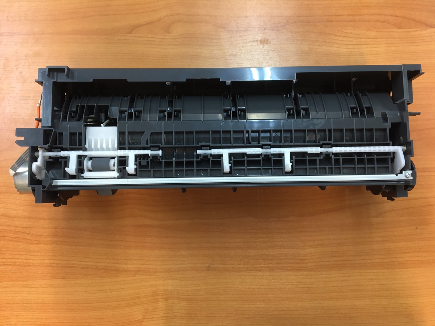 ชุดฟีดกระดาษ EPSON L1800/L1300 "ตำแหน่งที่ 701 ไม่มีถาดรับกระดาษติดมาให้ๆใช้ของเดิม"