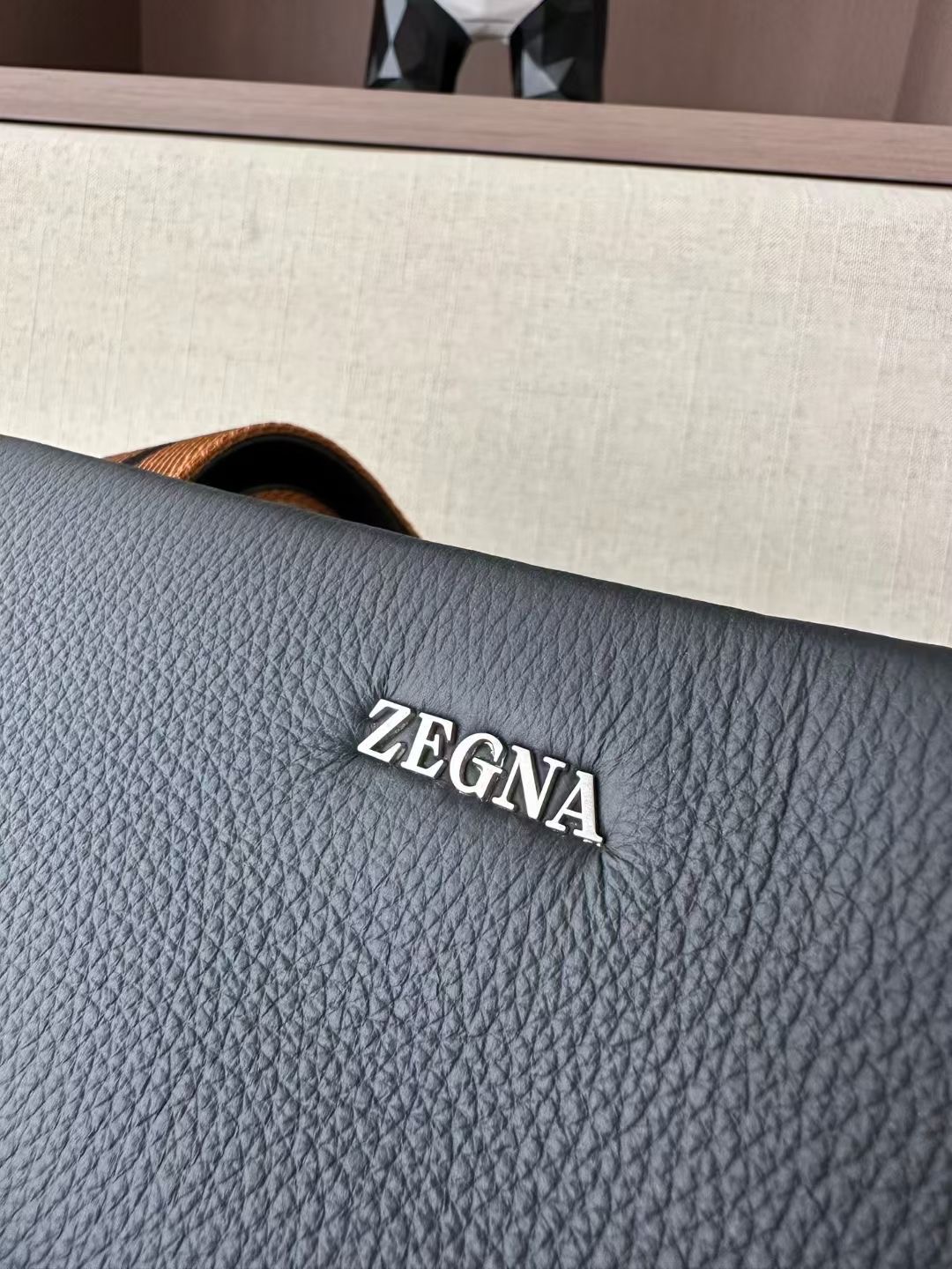 **do** กระเป๋าเดินทางหรือใส่เอกสาร Zegna BLACK DEERSKIN TOTE BAG หนังกวางนุ่ม สินค้าใหม่ ของแท้