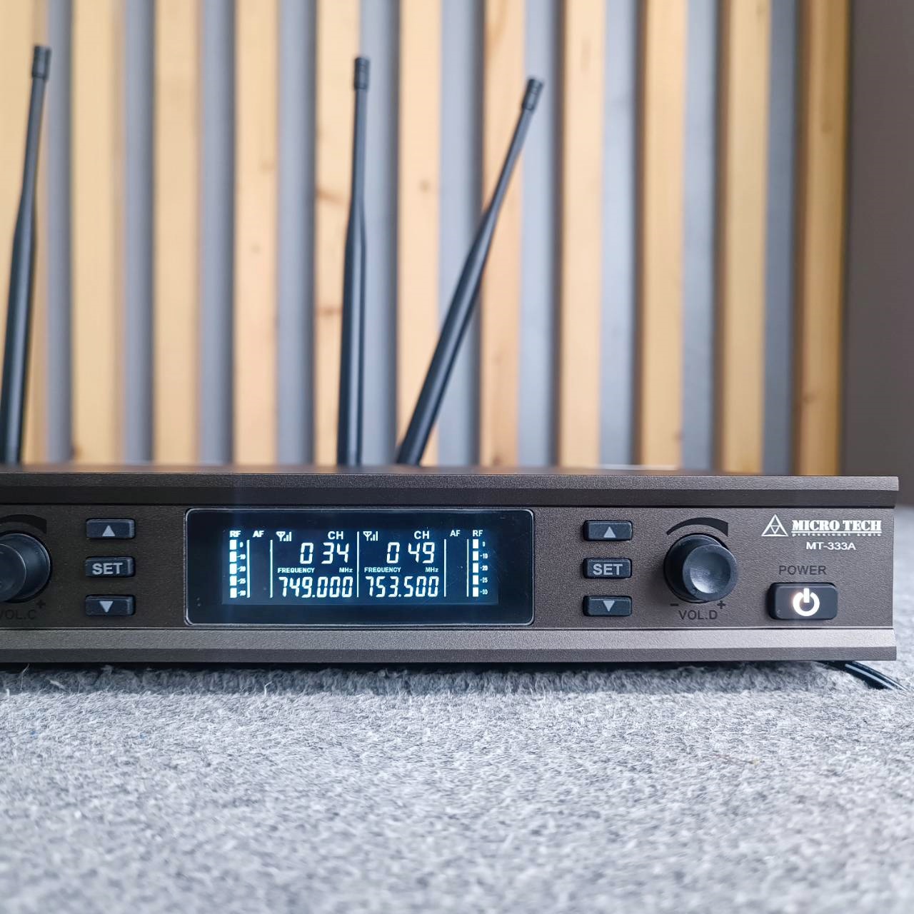 ไมค์4ด้าม MICROTECH MT-333A (4CH) ไมค์ลอย 4ด้าม UHF MICRO TECH ไมค์โครโฟน ไมค์ลอย ไมโคร เทค MT 333A MT333A เอไอ-ไพศาล